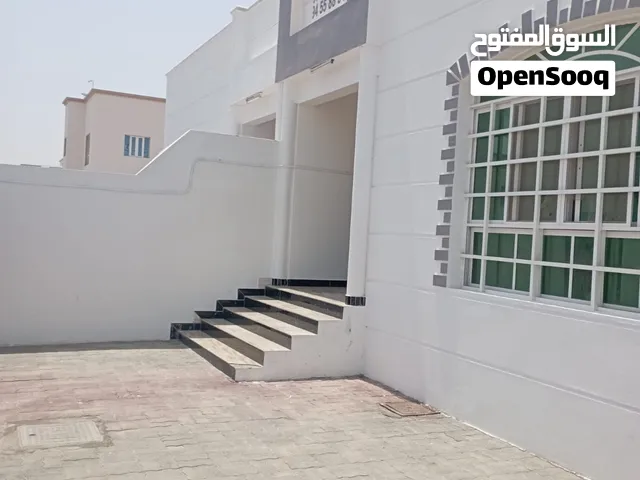 بيت دور ارضي للايجار في المعبيلة الثامنة بقرب من جامع الرضي