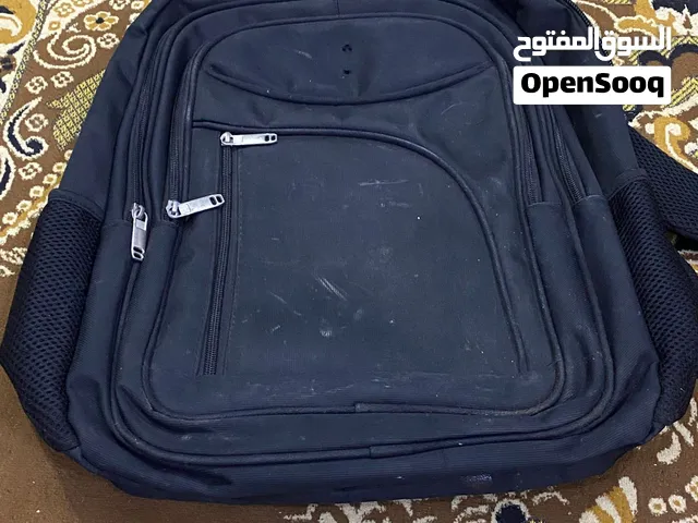 للبيع حقائب مدرسية