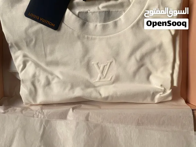 Louis Vuitton men’s shirt new شيرت لوي فيتون لم يستخدم