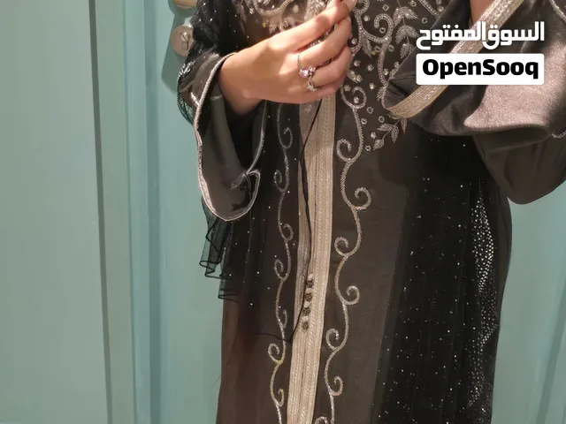 mukhawar for sale used only once  very gorgeous green mukhawar in a good price