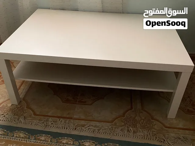 طاولة قهوة .
