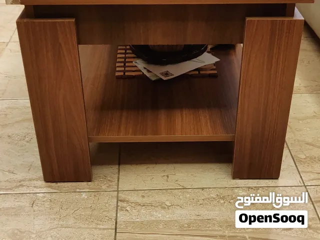 طاولة طعام ومنضده شاشه للبيع بسعر مميز