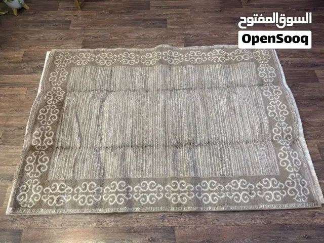 للبيع عدد 2 سجاد استخدام بسيط كالجديد
