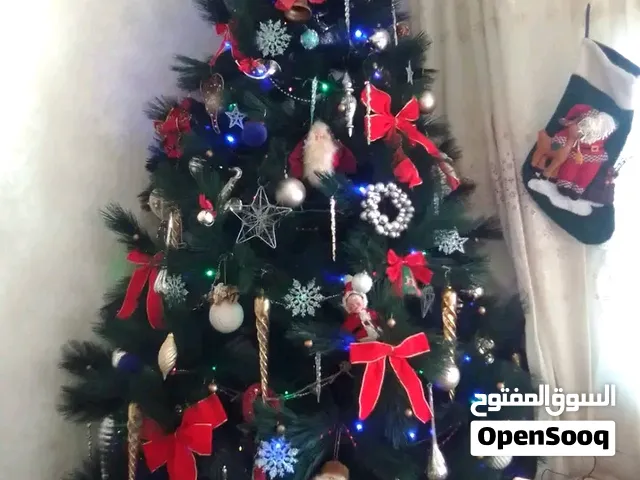 شجرة عيد ميلاد بحاله جيده جدا