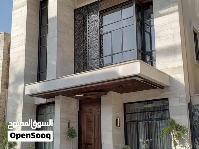 معلم دهانات وترميم وصيانة منازل محترف - خبرة طويلة