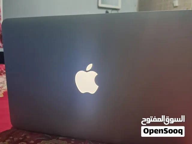 Macbook 2015 model