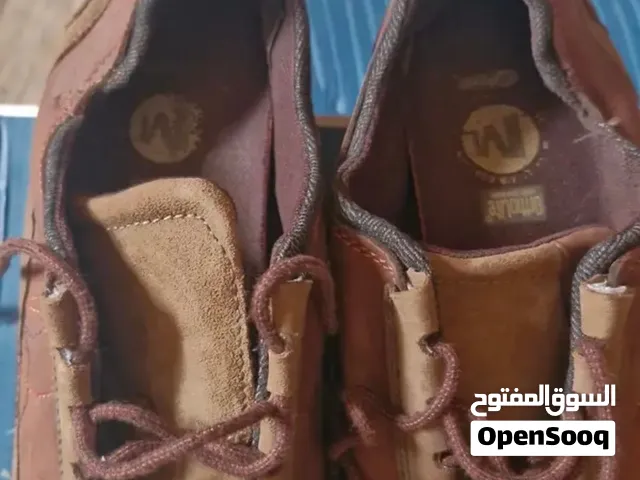 كوتشي ميريل Merrell أصلي مقاس 38
