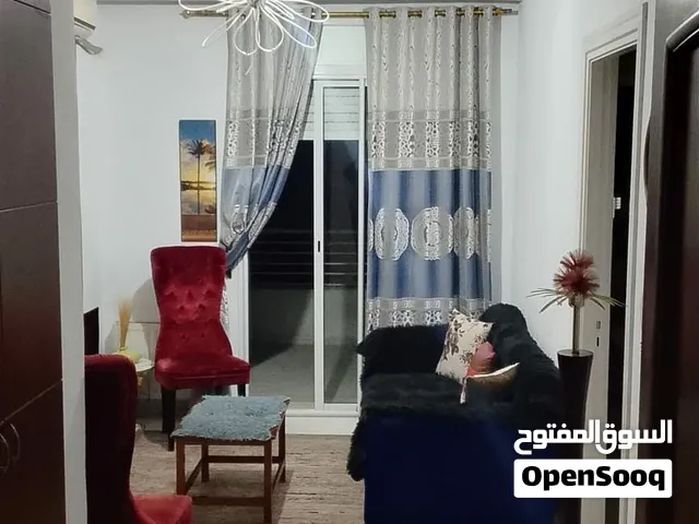 ستوديو مؤثث ب حي الواحات