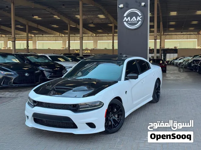 HELLCAT 707HP / 6.2L V8 / LOW MILEAGE / SUNROOF / LEATHER SEATS / BLIND SPOTS / REMOTE START