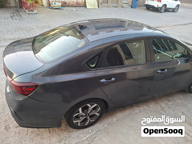 فورتي 2020 وارد امريكي ضربتها بسيطة وغير مؤثرة وبالامكان مشاهدتها من خلال الرابط او رقم الشاصي.