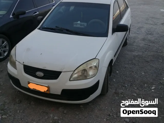 سيارة كيا ريو 2006 هاتشباك مستعملة مرخصة بخصائص مميزة