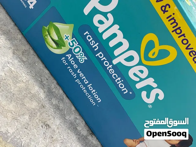 حفاضات بامبرز رقم 5 بالكرتون 104 حبة على 8 دنانير