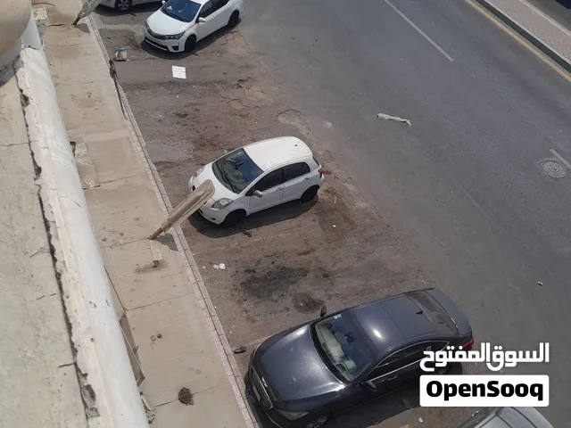 تويوتا ياريس2006 هاتشباك جير عادي مطلوب 9500ريال