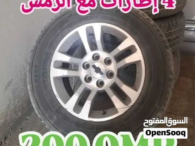 4 إطارات مع رمس بمقاس 18 بوصة