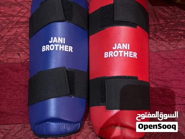 واقي ساق للفنون القتاليه