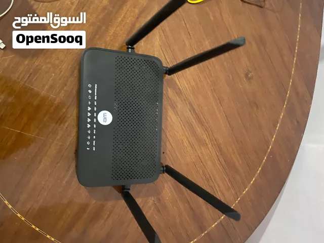 W E Innbox G83 Fiber Router