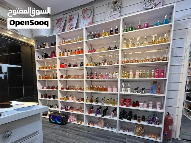 وحدة رفوف و مكتب للبيع