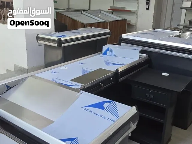 طاولة كاونتر مناسب للسوبر ماركت  جودة عاليه صنع ايطالي استخدام بسيط