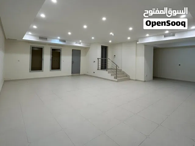 فيلا مع مسبح خاص للإيجار في المسايل