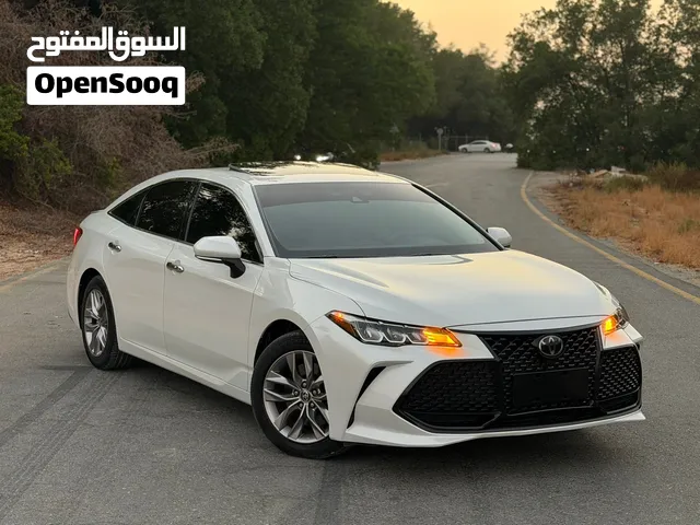 للبيع تويوتا أفالون 2021 خليجي صبغ وكالة بدون حوادث ممشى : 57,000 الف بحالة الوكالة موصفات XLE