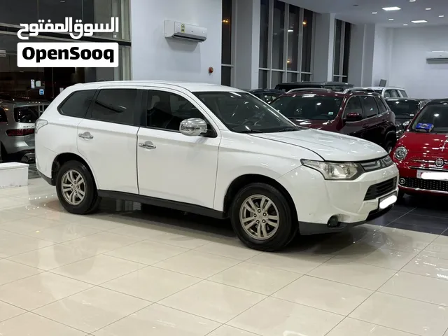 Mitsubishi Outlander 2014 (White)