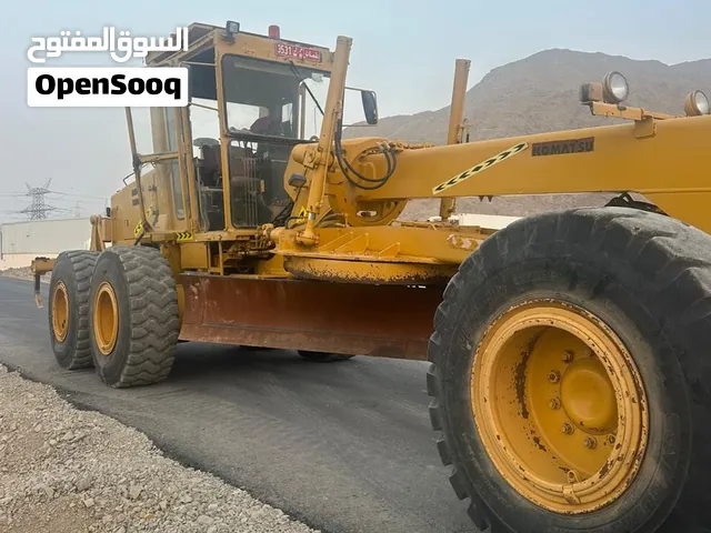 للبيع جريدر كوماتسو حجم 705 مديل 2006