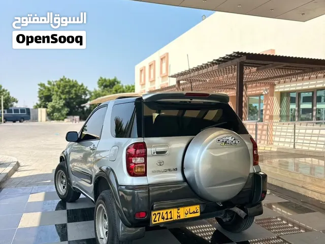 تيوتا رافور سبورت 2002