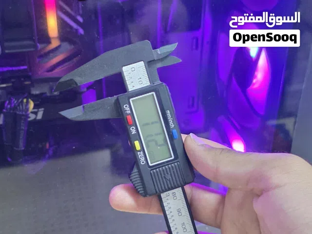 مقياس الحرارة و الرطوبة، معجون تشحيم، ملقط، فرشاة، مسطرة إلكترونية (Vernier caliper)، مقص، سوبرجلو
