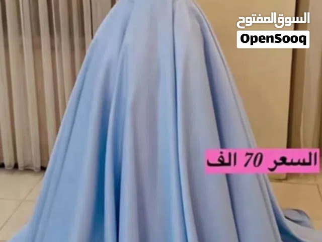 فستان ستن الاصلي ثقيل بعده نضيف مابي ضرر