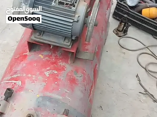 عدت ورشة سمكرة تامة كبرسوري 300لتر يخدم ضي 380ايطالي اصلي نضيف مش مصين