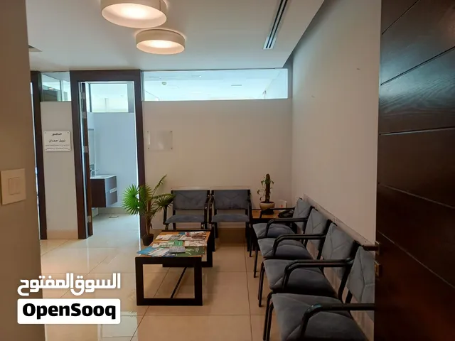 عياده للايجار