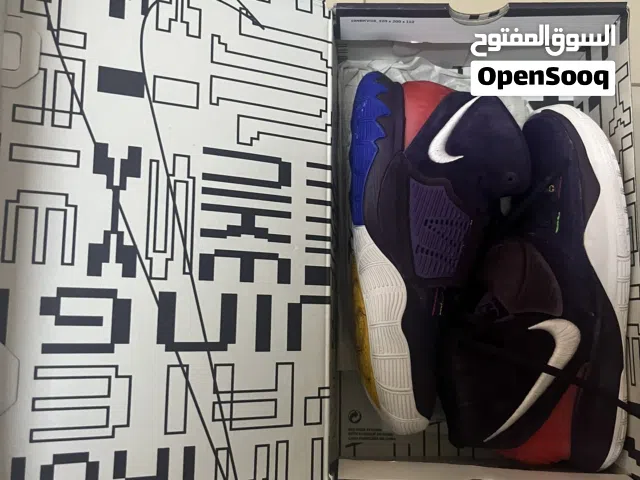 Nike Kyrie 6 Girls/kids size basketball shoes