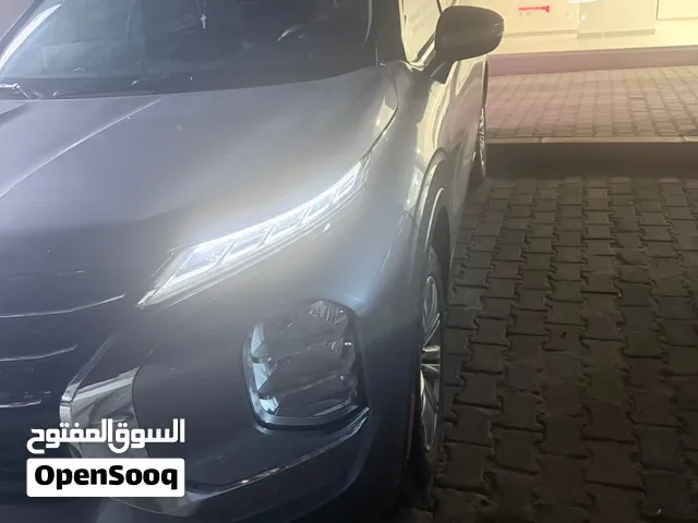 اوتلاندر 2024