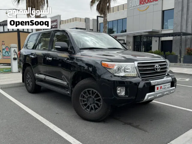 لاندكروزر GXR V8 للبيع بحالة ممتازة جدا بيعة سريعة