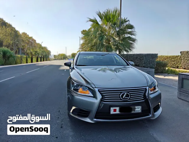 2016 Lexus LS 460L. 1st owner. Agent maintained from Lexus Bahrain