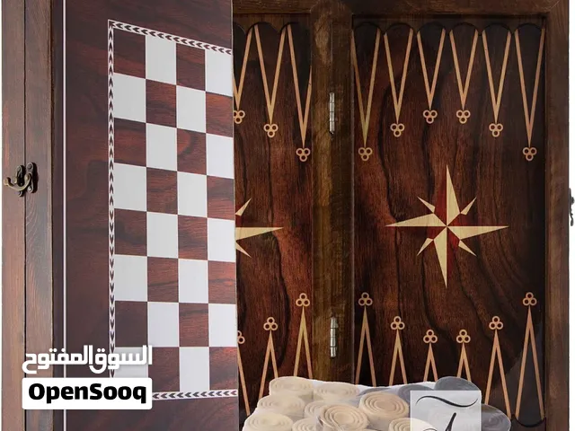 طاولة زهر خشبية بألوان وتصميم جميل