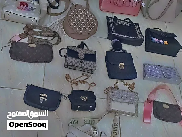 شناتي ستاتي شبه جداد نضاف اغلبهم ماركات للبيع الكومه