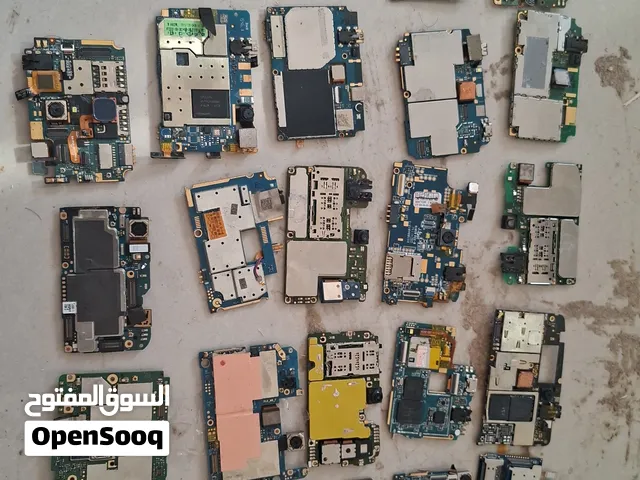 نشتري جميع انواع بوردات الجوالات We buy all types of mobile phone motherboards