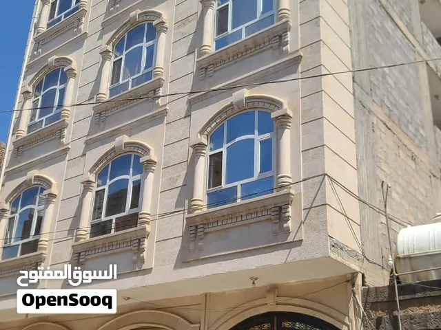 عمارة للبيع في قلب العاصمة صنعاء.قريبة من شارع تونس وشارع القيادة