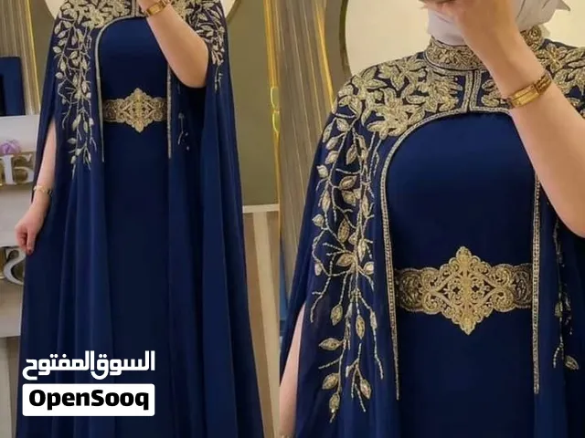 جلابيات نسائي فخمه بالاوان جذابه ومقاسات تناسب جميع الاعمارر قطعتين مع البشت لايفوتكم الجديد تابعونا