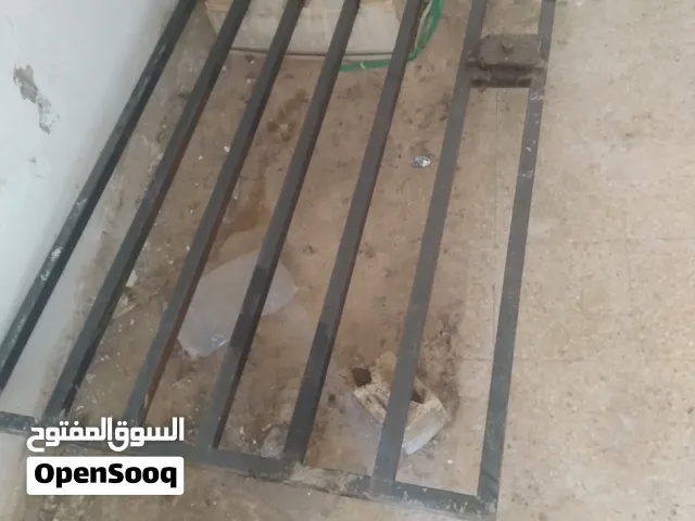 باب حمايه حديد مع زرفيل و مفتاح بدون حلق للبيع