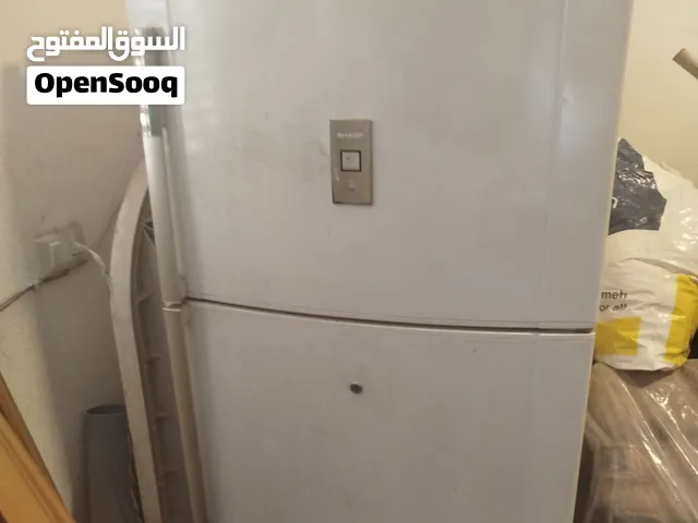 ثلاجه شارب لون ابيض ياباني شغاله واقتصاديه