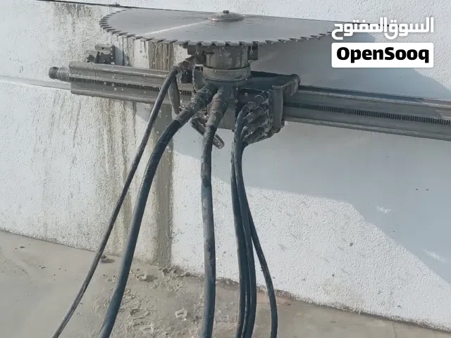 ابويوسف قص خرسانه المسلحه وتكسير خرسانه وجميع فتحات الكور بليزر تكسير طوف