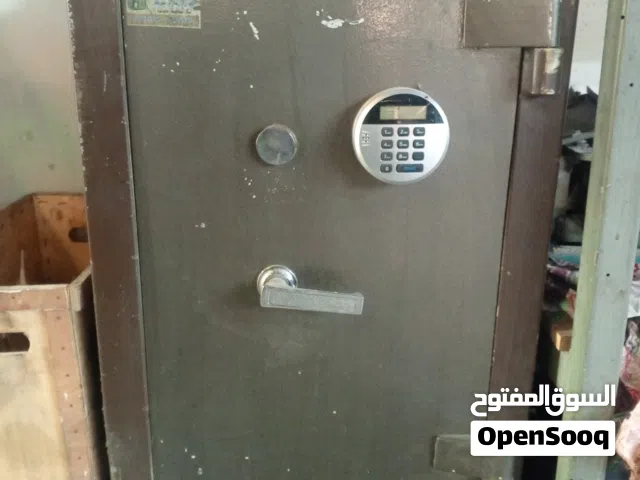 قاصة للبيع