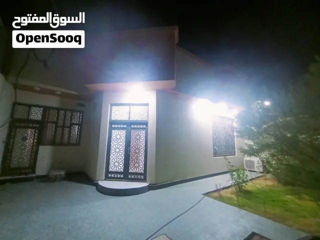 بيا طابق واحد تنومه الصالحيه عدد الغرف 2 صاله مطبخ حديقه استقبال حمامات 4 مخزن