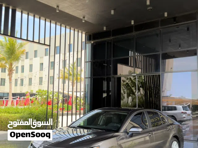Sedan Toyota in Muscat