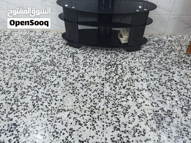 ميز تفزيون نضيف سعره 150 وبيه مجال / وبلازما حجم 43 بدون نت سعره 150 بيه مجال شوف الوصف وتدلل