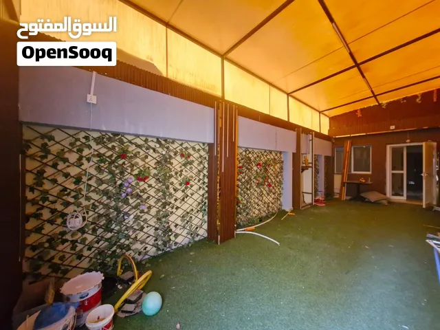بيت عربي عداد للإيجار في الراشديه - عجمان اربع غرف وصالتين