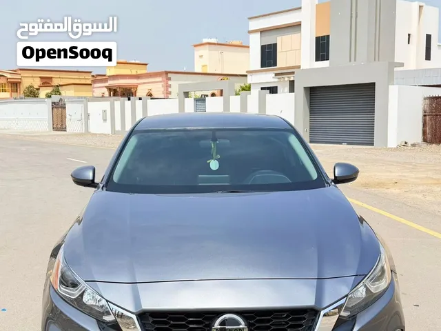Used Nissan Altima in Al Batinah