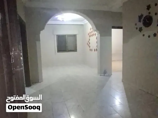 شقة غير مفروشة للإيجار